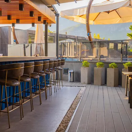 Antique Hills Apartmanhotel