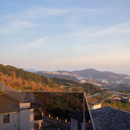 Antique Hills Apartmanhotel