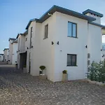 Antique Hills Apart Otel