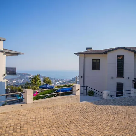 Antique Hills מלון דירות אלאניה