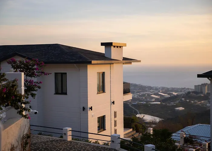 Antique Hills * אלאניה