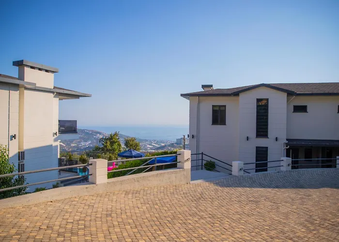 Antique Hills מלון דירות אלאניה