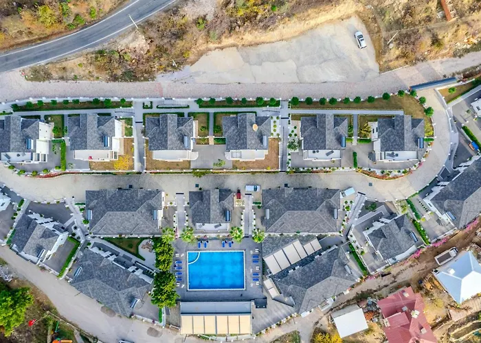 Antique Hills אלאניה