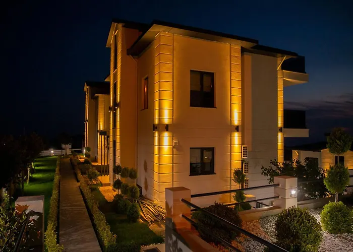 Antique Hills Aparthotel *